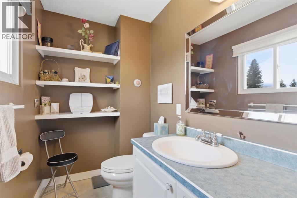 5012 Valiant Drive NW, Calgary, Alberta  T3A 0Y5 - Photo 16 - A2312225