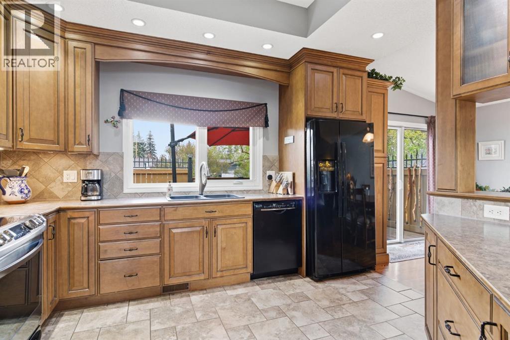 5012 Valiant Drive NW, Calgary, Alberta  T3A 0Y5 - Photo 7 - A2312225