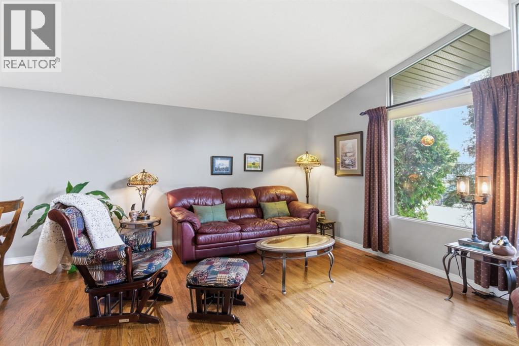 5012 Valiant Drive NW, Calgary, Alberta  T3A 0Y5 - Photo 12 - A2312225