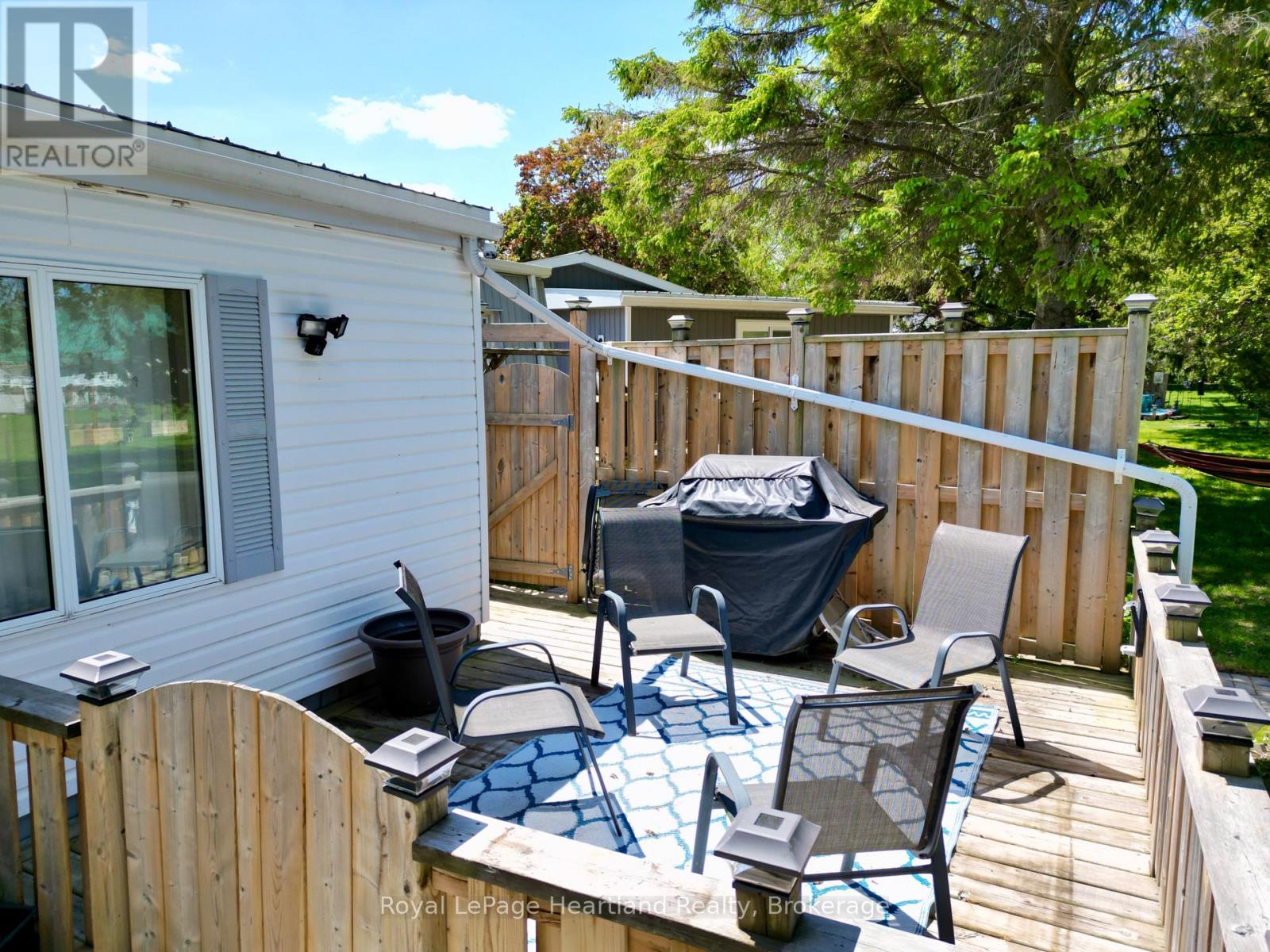 13 Cypress Point Crescent, South Huron, Ontario  N0M 1T0 - Photo 45 - X12880094