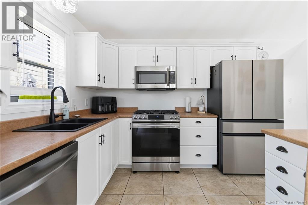 315 Maplehurst Drive, Moncton, New Brunswick  E1G 0E6 - Photo 23 - NB136989