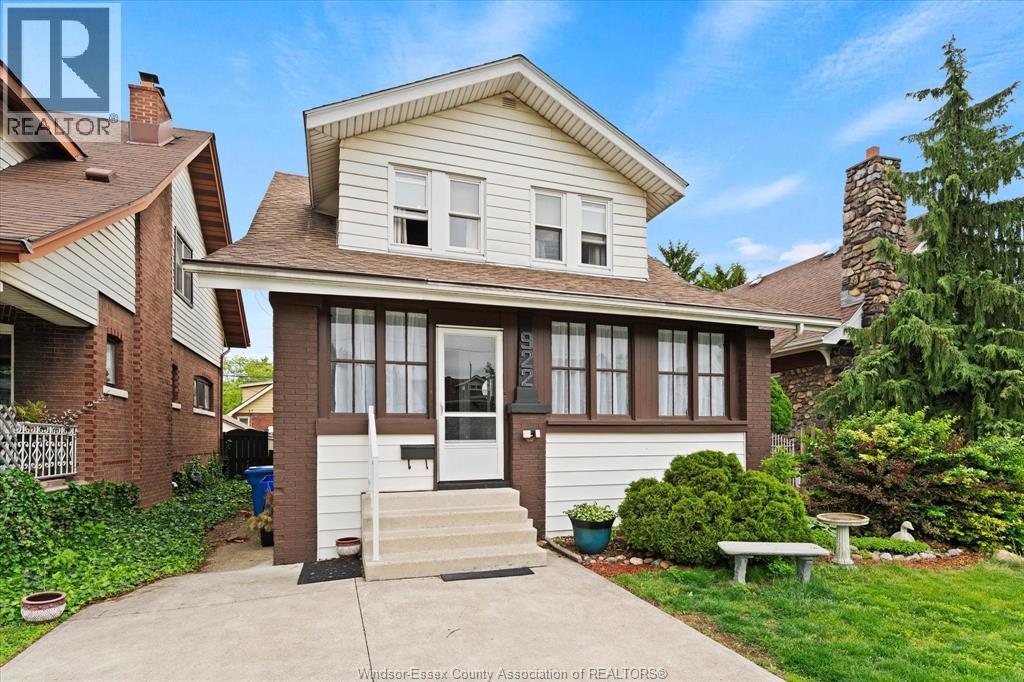 922 Lawrence Road, Windsor, Ontario  N8Y 3Z8 - Photo 2 - 26011765