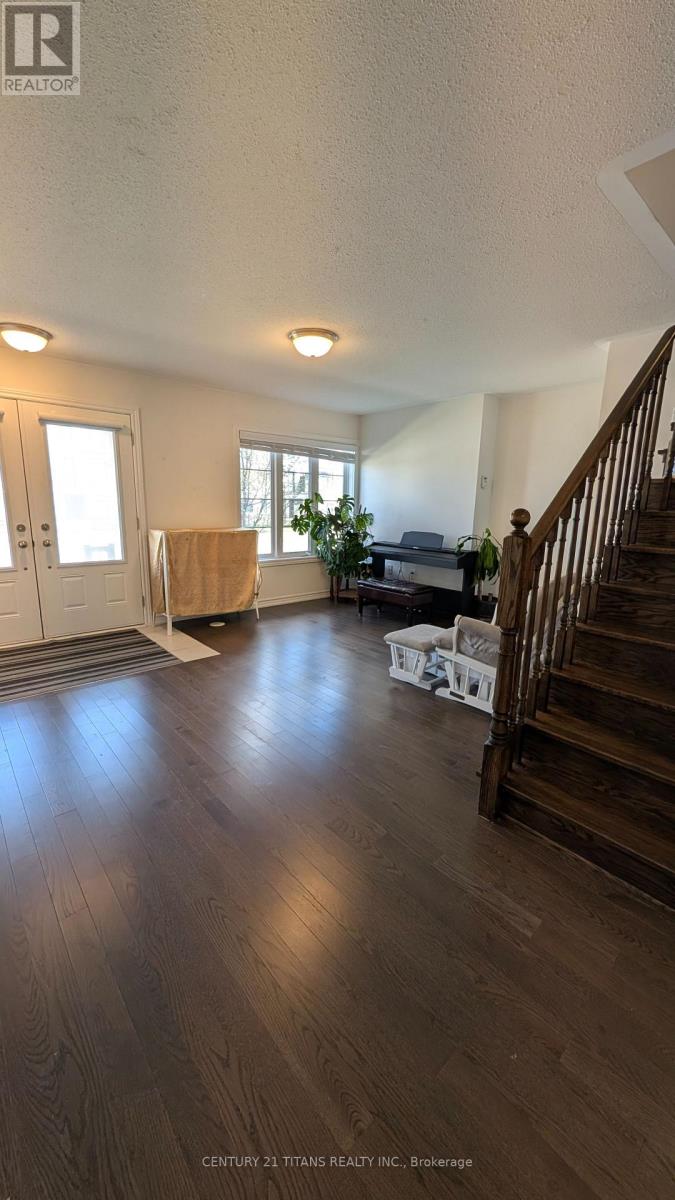 6 Westbury Way, Whitby, Ontario  L1M 0L9 - Photo 3 - E13156686