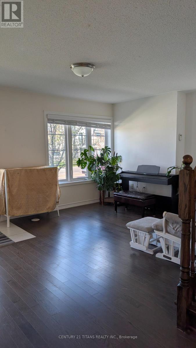 6 Westbury Way, Whitby, Ontario  L1M 0L9 - Photo 6 - E13156686