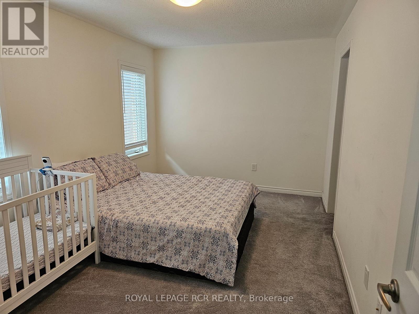 22 Fusilier Drive, Toronto, Ontario  M1L 0C2 - Photo 8 - E13156712