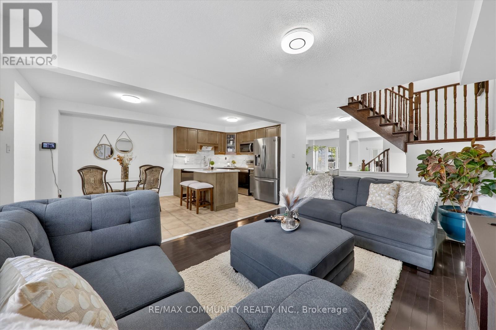 11 Schofield Gate, Ajax (Northeast Ajax), Ontario  L1T 0B4 - Photo 13 - E13156718