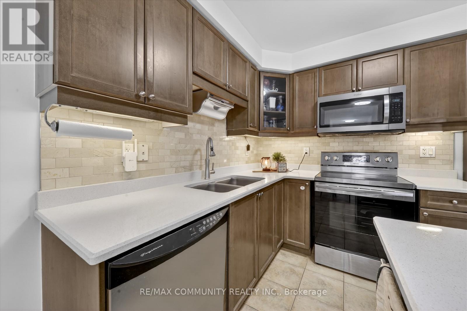 11 Schofield Gate, Ajax (Northeast Ajax), Ontario  L1T 0B4 - Photo 15 - E13156718