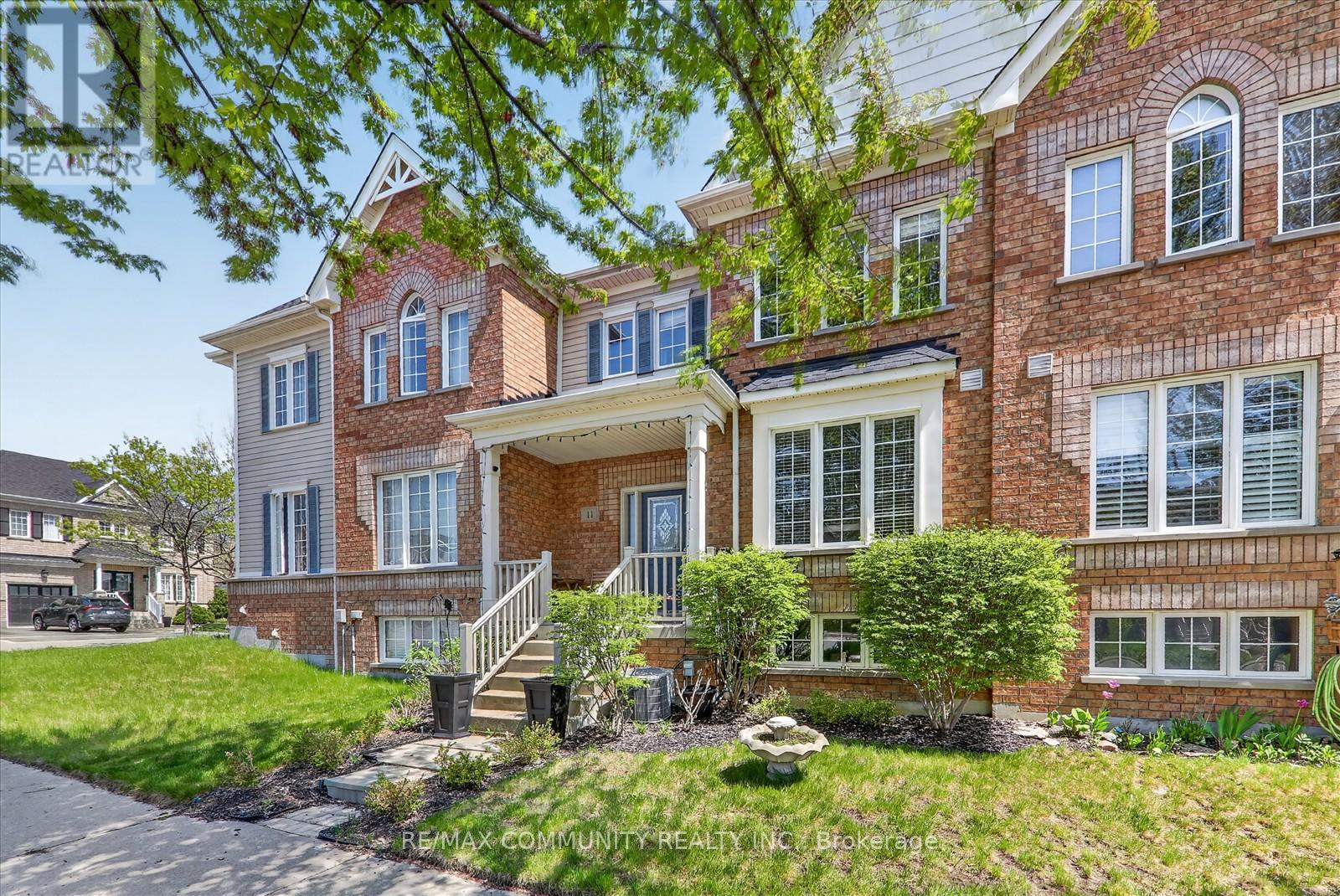 11 Schofield Gate, Ajax (Northeast Ajax), Ontario  L1T 0B4 - Photo 3 - E13156718