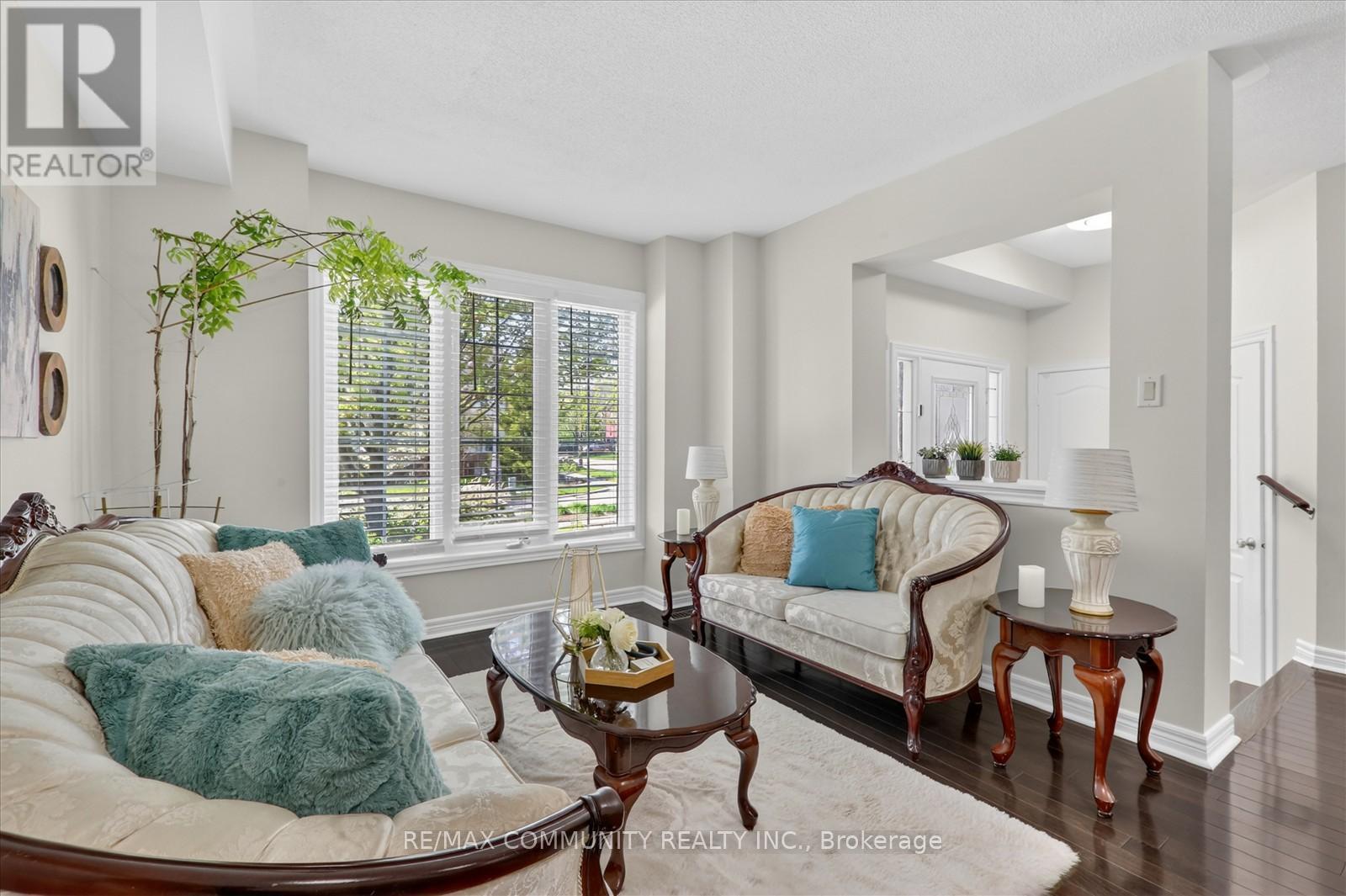 11 Schofield Gate, Ajax (Northeast Ajax), Ontario  L1T 0B4 - Photo 7 - E13156718