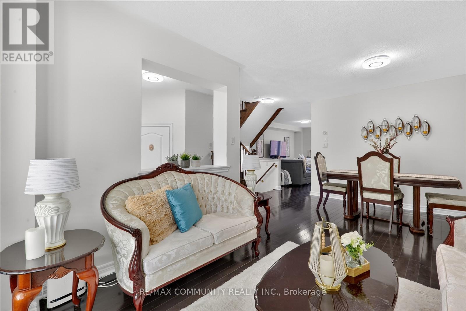 11 Schofield Gate, Ajax (Northeast Ajax), Ontario  L1T 0B4 - Photo 8 - E13156718