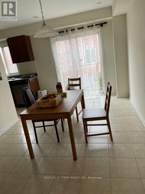32 Etienne Street, Toronto (Clairlea-Birchmount), Ontario  M1L 0A4 - Photo 13 - E13156828