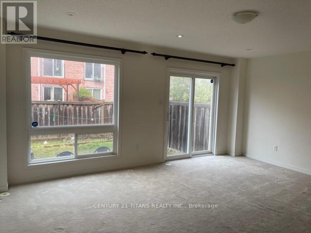 32 Etienne Street, Toronto (Clairlea-Birchmount), Ontario  M1L 0A4 - Photo 7 - E13156828