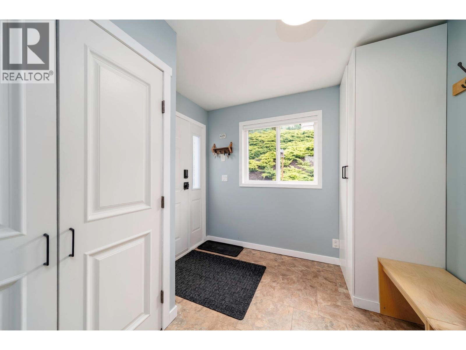 11370 Dakota Road, Kelowna, British Columbia  V4V 1X1 - Photo 7 - 10388149
