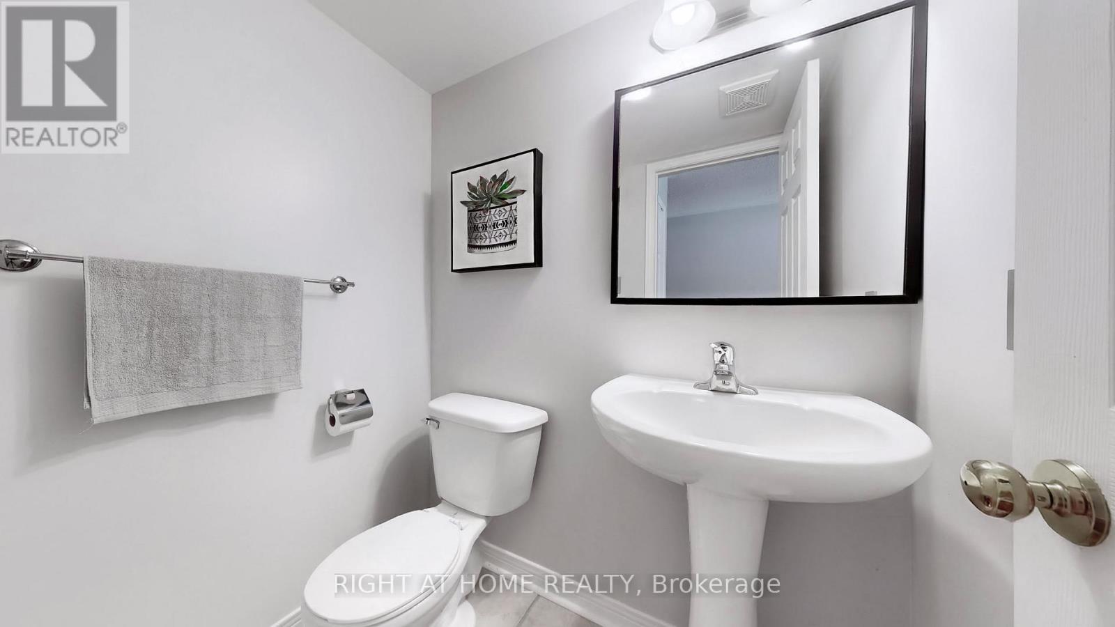 49 Wilkes Crescent, Toronto, Ontario  M1L 0B4 - Photo 14 - E13145510