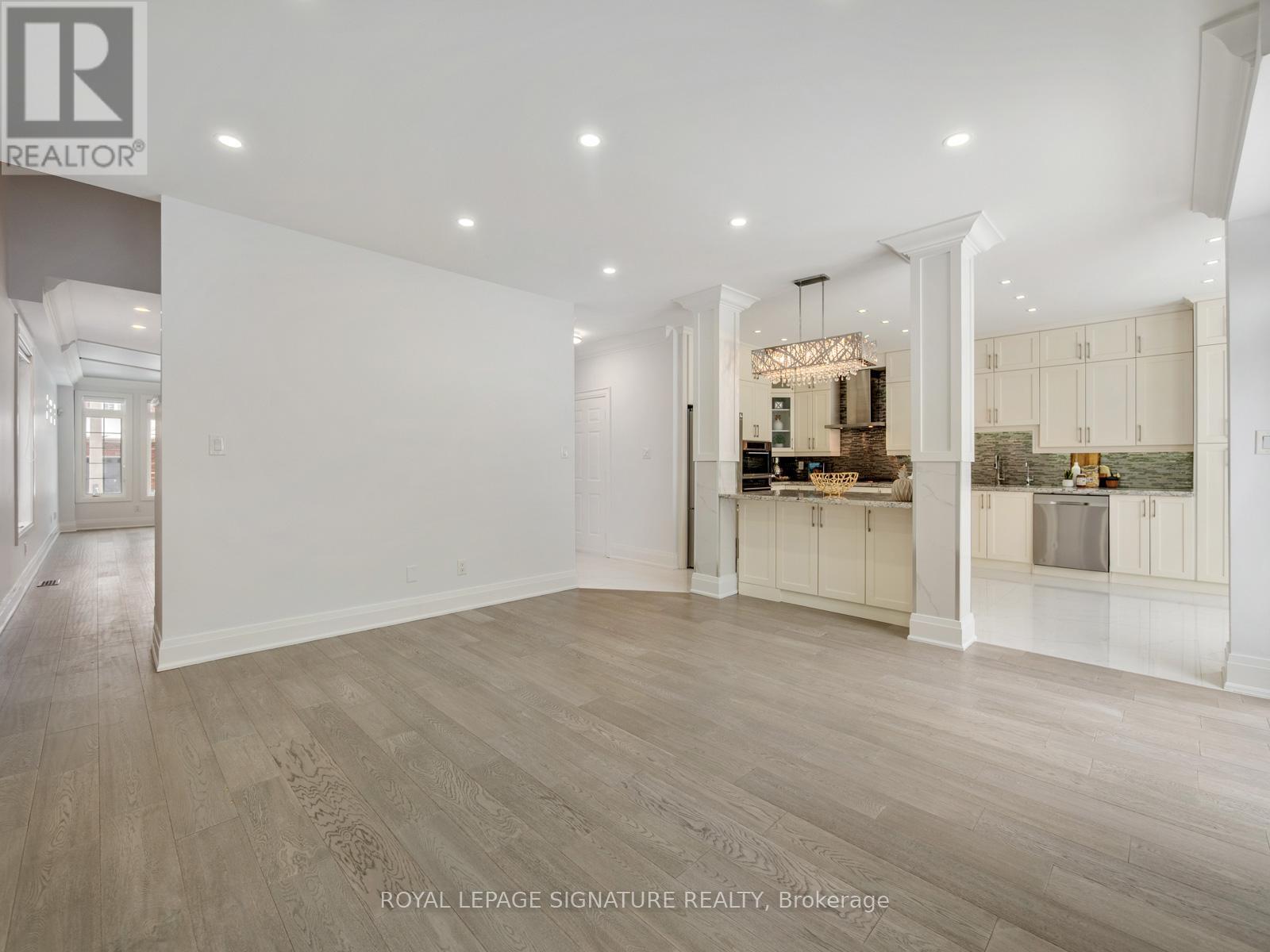 47 Amparo Drive, Vaughan, Ontario  L4H 2L7 - Photo 14 - N12822978