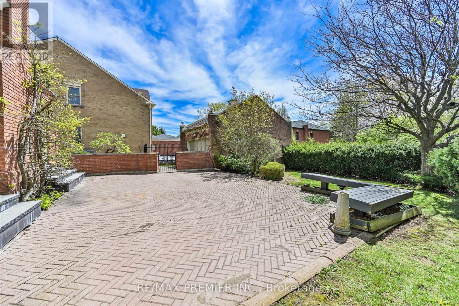25 Highgrove Crescent, Richmond Hill, Ontario  L4C 7W9 - Photo 35 - N13148166