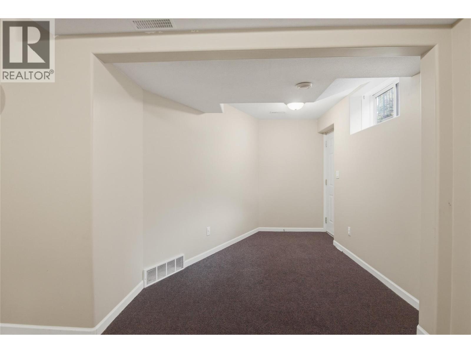 1860 Tremerton Drive, Kamloops, British Columbia  V2E 2P5 - Photo 27 - 10388038