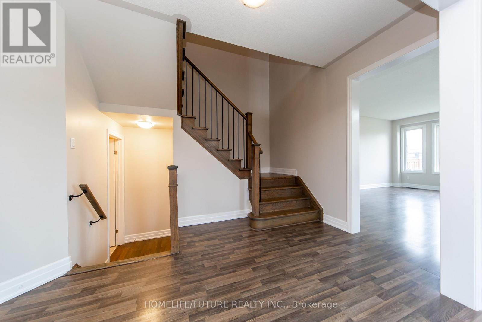 5 Hutton Crescent, Essa (Angus), Ontario  L0M 1B6 - Photo 11 - N13156832