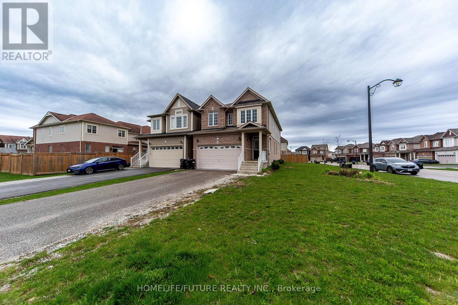 5 Hutton Crescent, Essa (Angus), Ontario  L0M 1B6 - Photo 2 - N13156832
