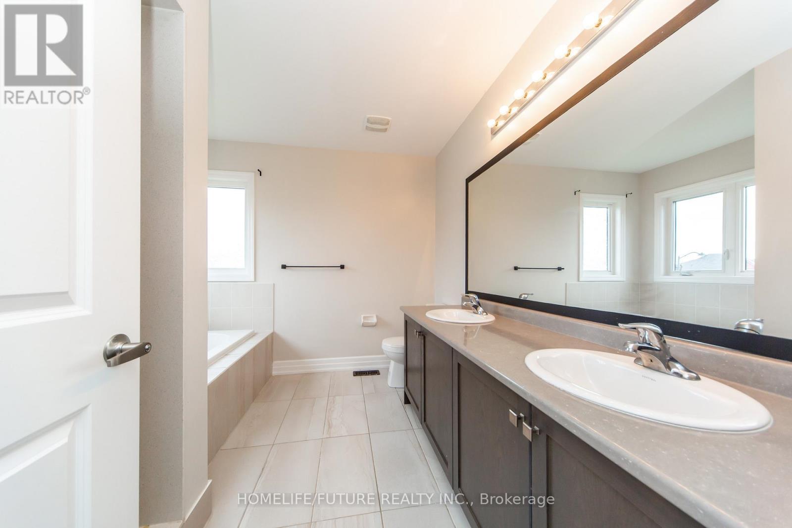 5 Hutton Crescent, Essa (Angus), Ontario  L0M 1B6 - Photo 29 - N13156832