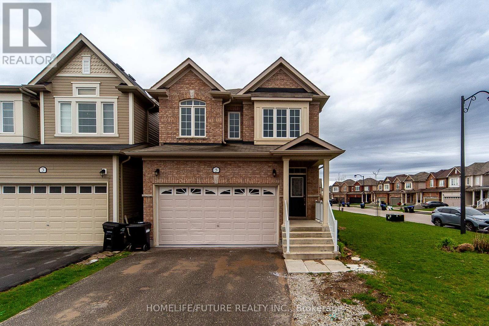 5 Hutton Crescent, Essa (Angus), Ontario  L0M 1B6 - Photo 4 - N13156832