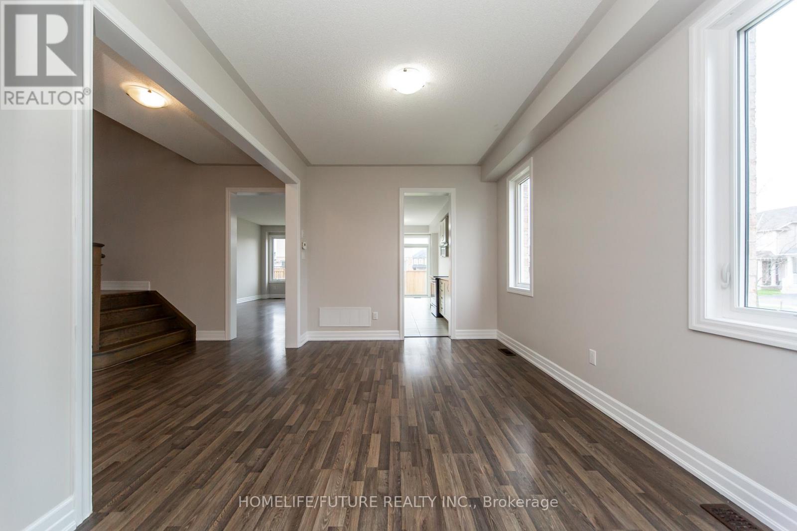 5 Hutton Crescent, Essa (Angus), Ontario  L0M 1B6 - Photo 7 - N13156832
