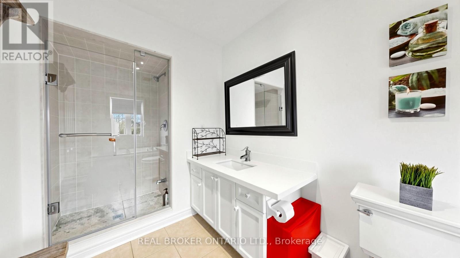 23 Piera Gardens, Markham, Ontario  L3R 5G8 - Photo 14 - N13156920