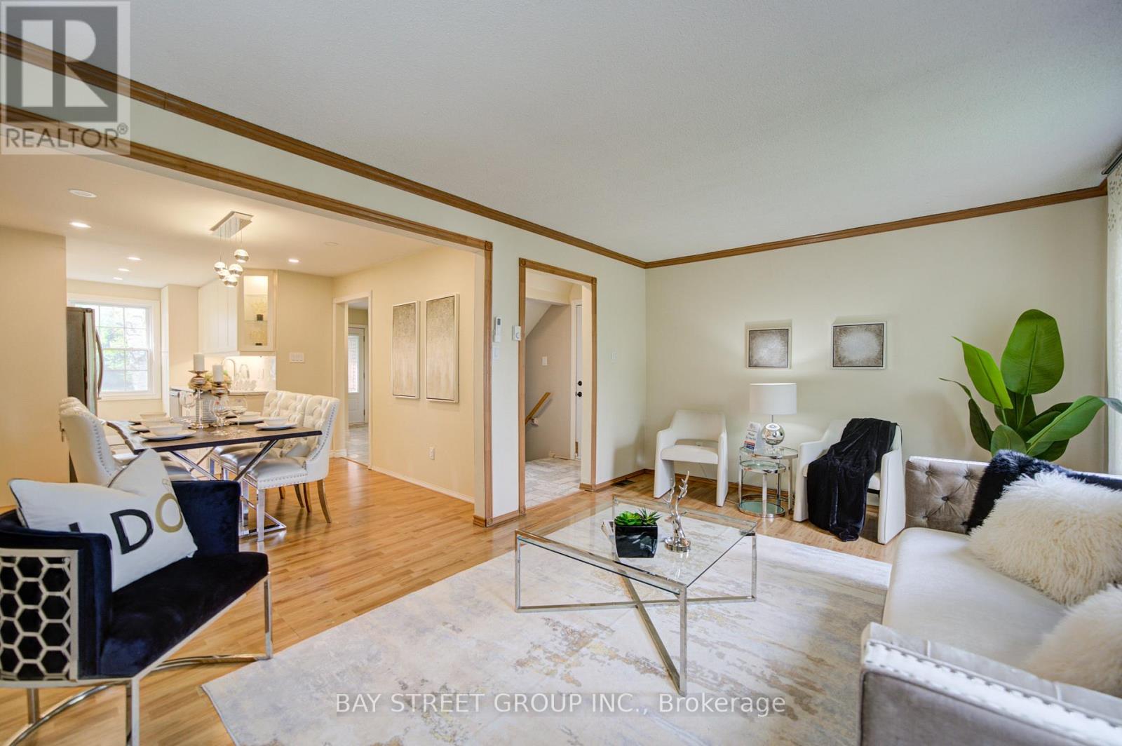 154 Thoms Crescent, Newmarket, Ontario  L3Y 1E1 - Photo 10 - N13156924