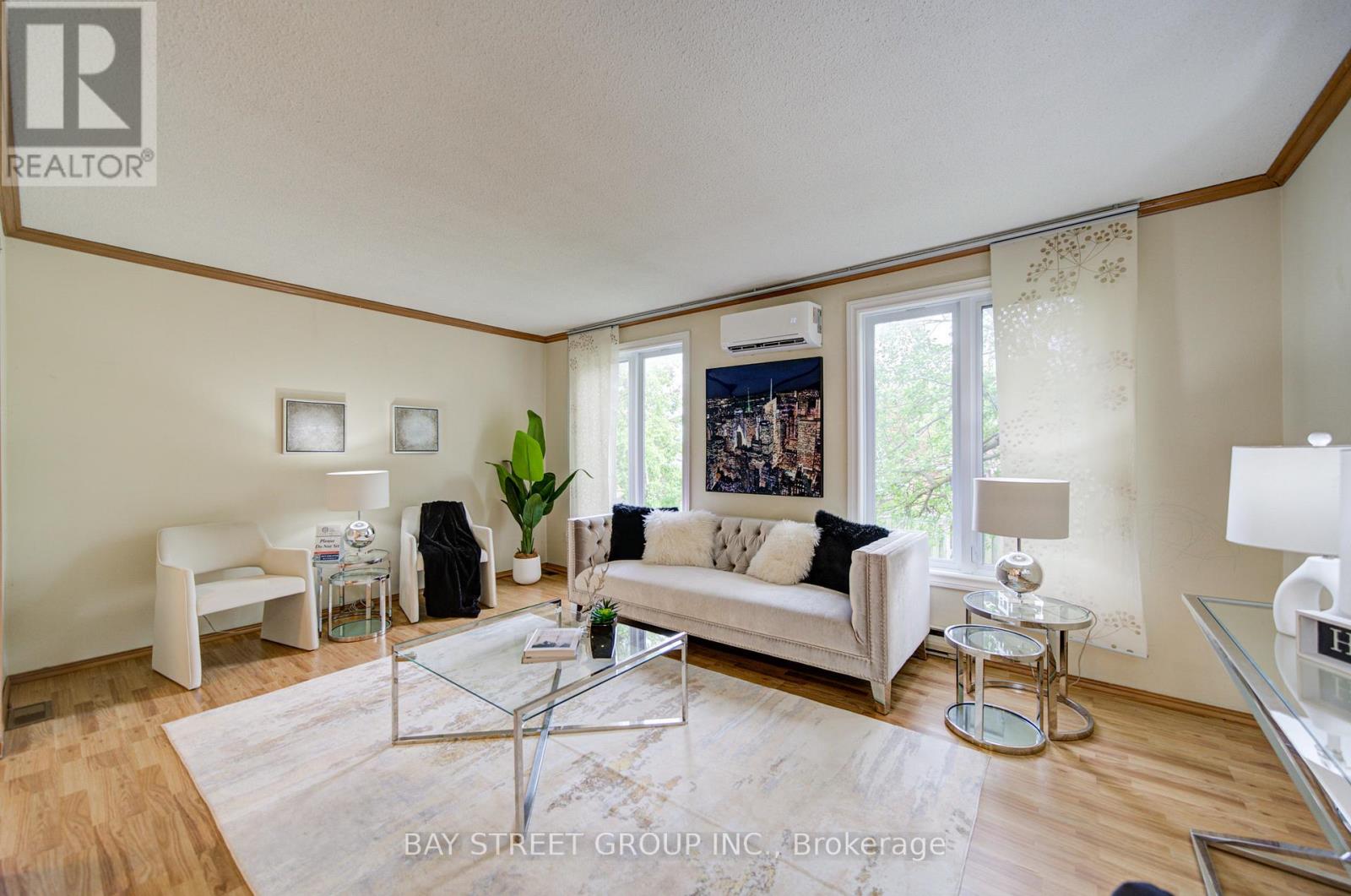 154 Thoms Crescent, Newmarket, Ontario  L3Y 1E1 - Photo 8 - N13156924