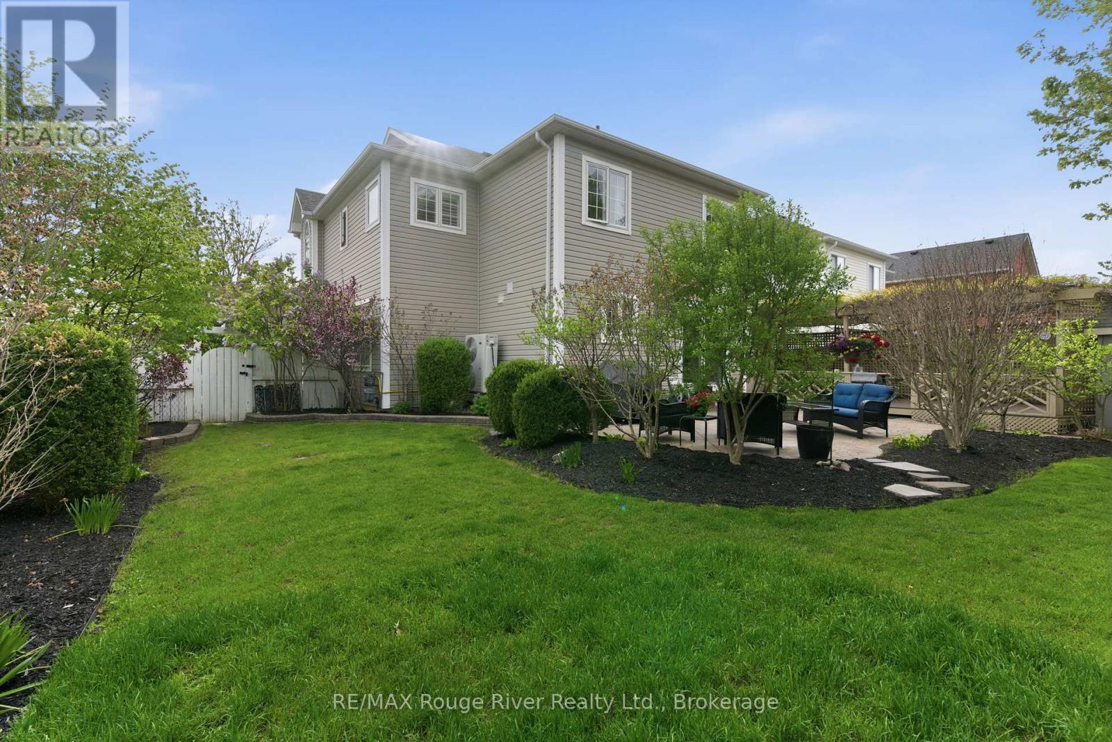 1 Sturgess Crescent, Whitby, Ontario  L1M 1J9 - Photo 50 - E13156962
