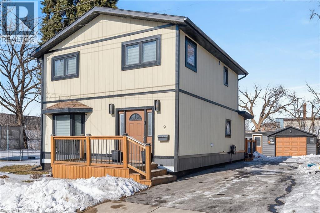 9 Bayside Avenue, Hamilton, Ontario  L8H 7B3 - Photo 3 - 40805910