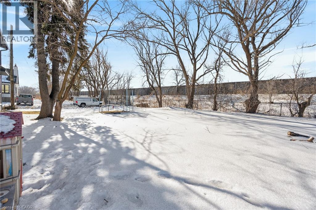 9 Bayside Avenue, Hamilton, Ontario  L8H 7B3 - Photo 34 - 40805910