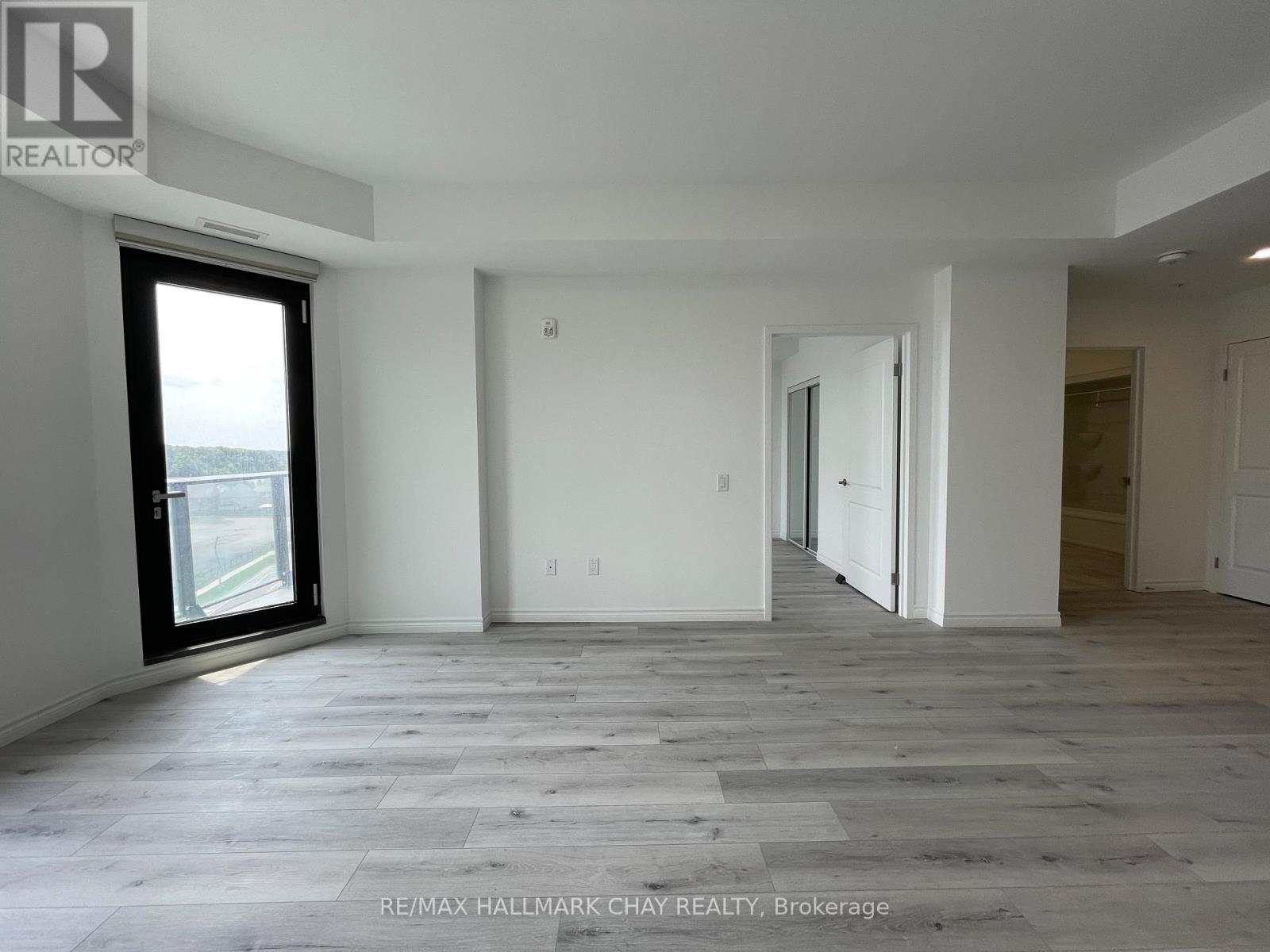412 - 30 Hanmer Street W, Barrie (West Bayfield), Ontario  L4N 0J8 - Photo 11 - S13156640