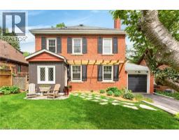 13 TWEEDSMUIR Avenue, Dundas, Ontario