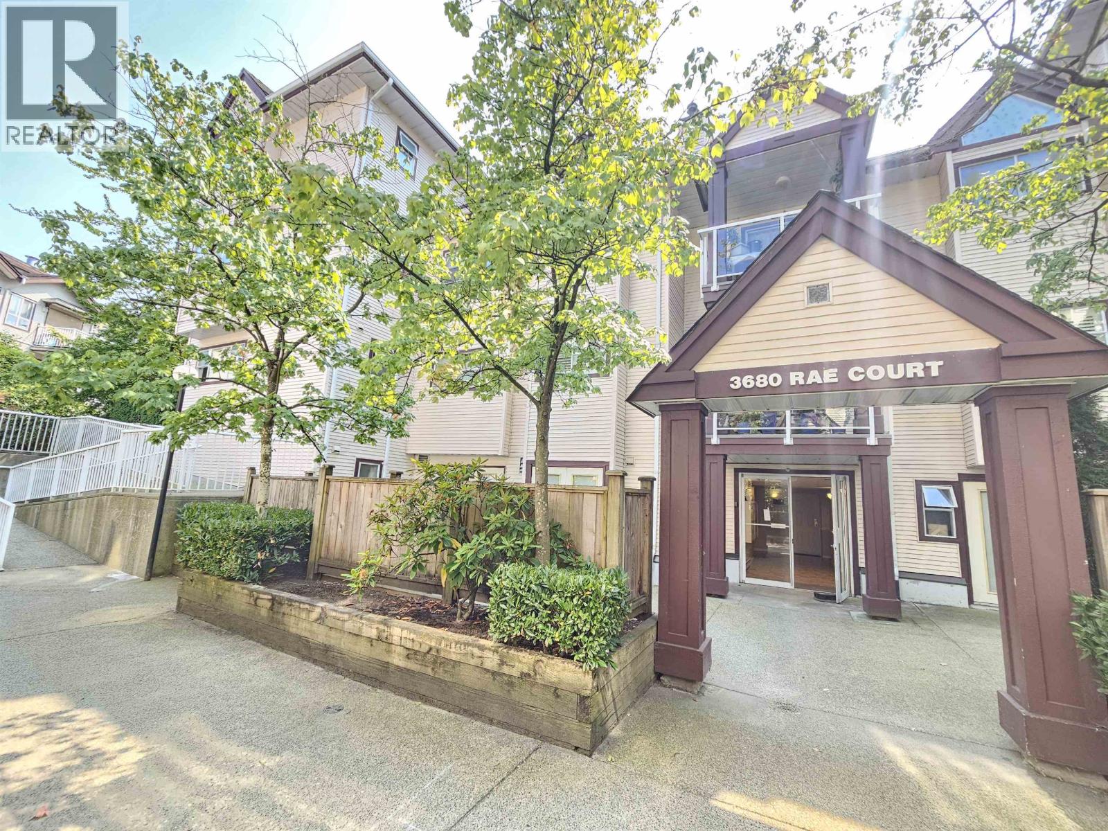 201 3680 Rae Avenue, Vancouver, British Columbia  V5R 2P5 - Photo 1 - R3078228