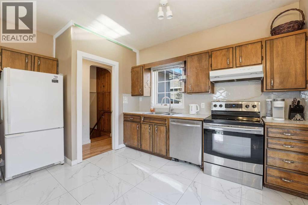 2314 Richmond Road SW, Calgary, Alberta  T2T 5E4 - Photo 11 - A2299707