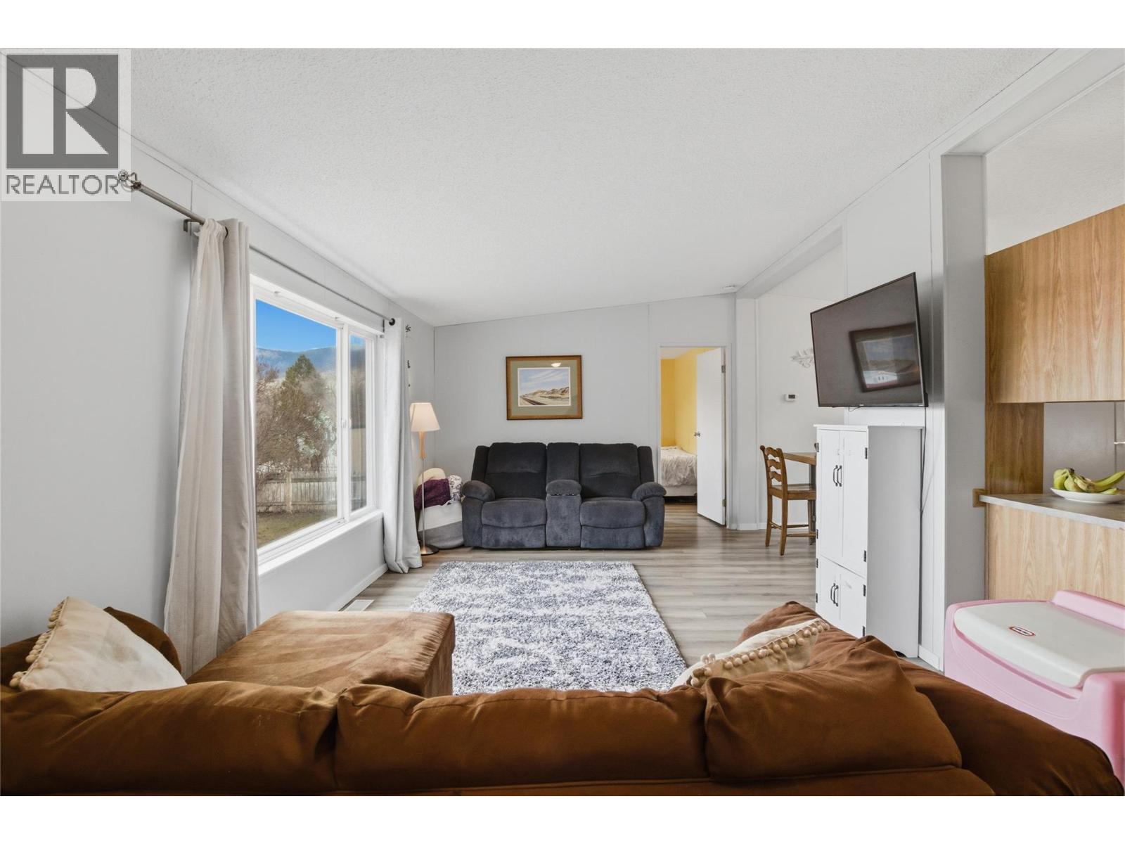779 Klahanie Drive, Kamloops, British Columbia  V2C 5R1 - Photo 9 - 10383775