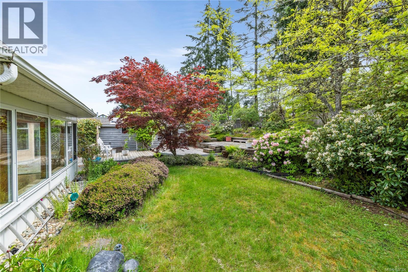 580 Dogwood Rd, Qualicum Beach, British Columbia  V9K 1B1 - Photo 9 - 1037336