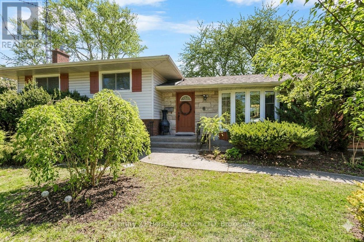 8 SATURN COURT, St. Catharines, Ontario