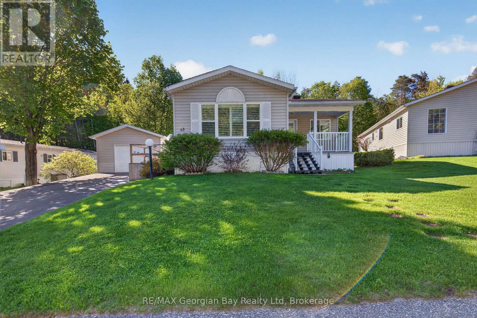43 HIGHLAND AVE - 5411 ELLIOTT SIDE ROAD, Tay, Ontario