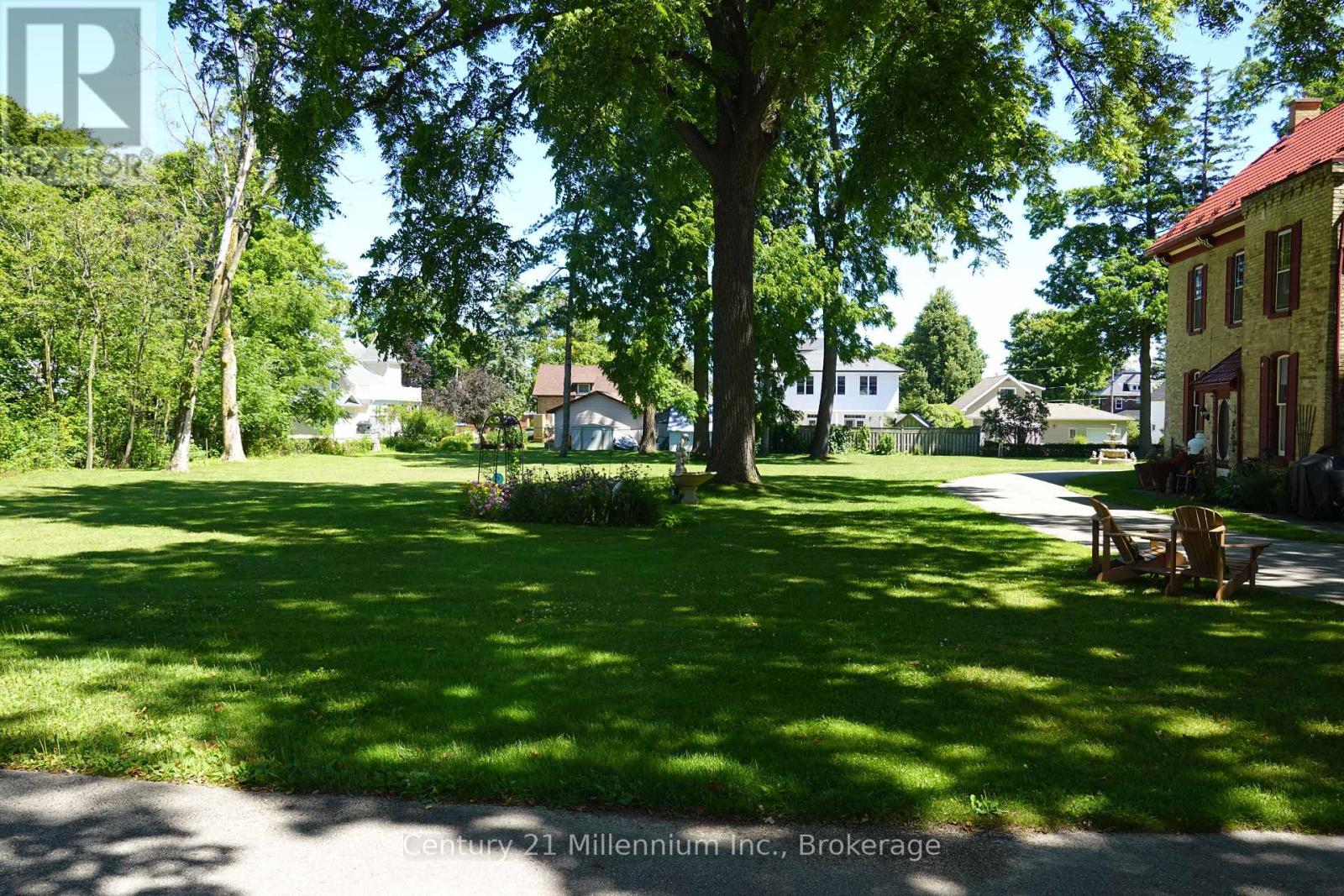 1 Jessie Street, Huron-Kinloss, Ontario N0G 2R0 - Photo 10 - X12968646