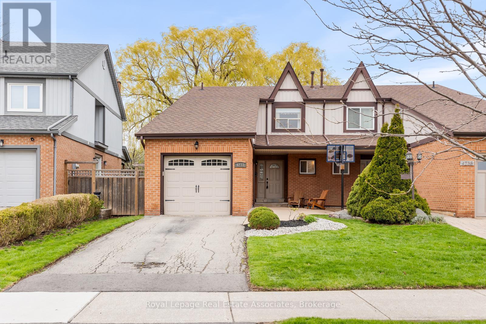 4237 Trellis Crescent, Mississauga, Ontario  L5L 2M1 - Photo 43 - W13156590