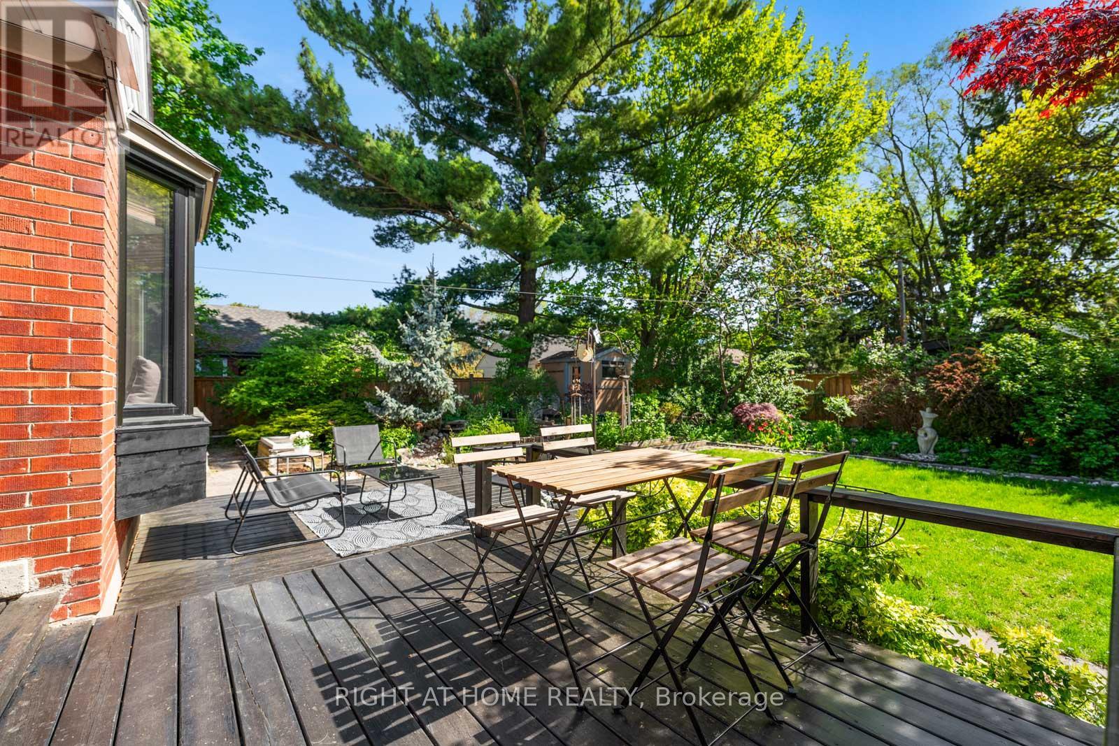 1586 Rometown Drive, Mississauga, Ontario  L5E 2V1 - Photo 20 - W13156594
