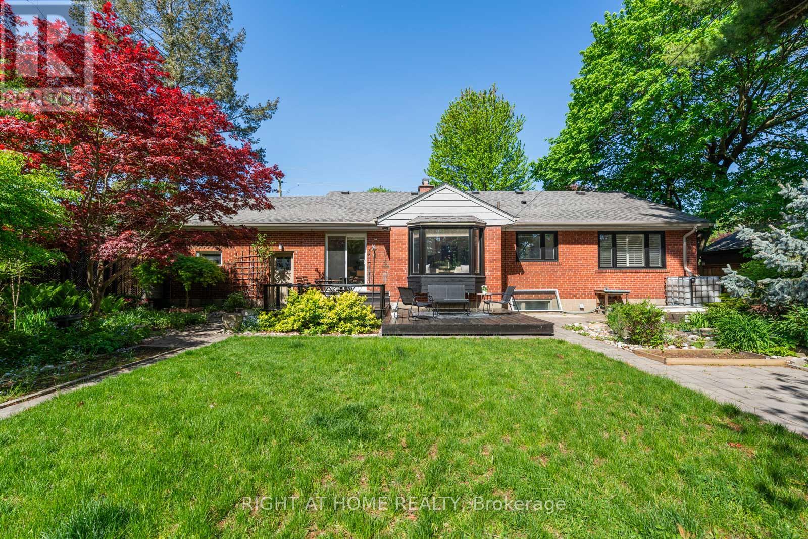 1586 Rometown Drive, Mississauga, Ontario  L5E 2V1 - Photo 23 - W13156594