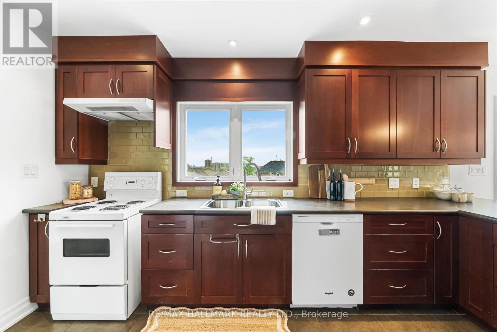 108 Lexfield Avenue, Toronto, Ontario  M3M 1M8 - Photo 14 - W13156628