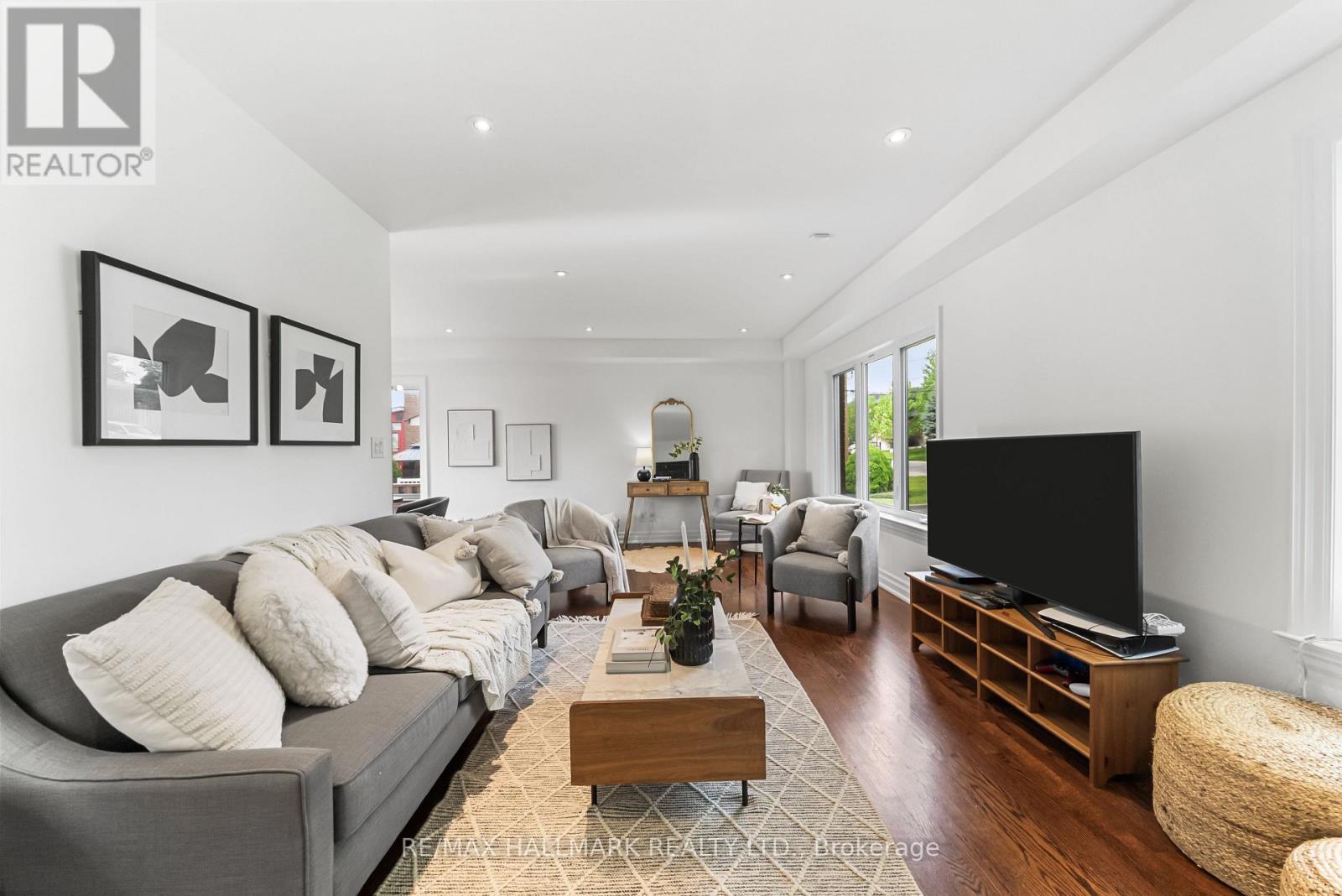 108 Lexfield Avenue, Toronto, Ontario  M3M 1M8 - Photo 9 - W13156628