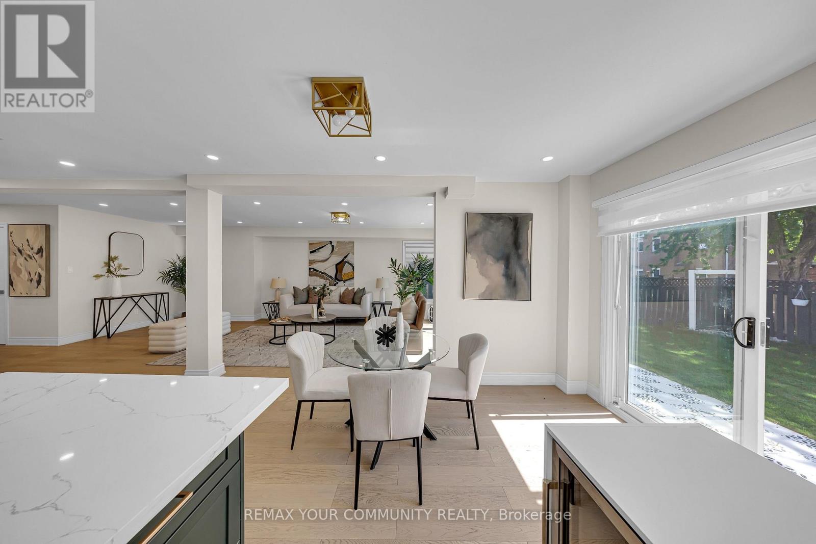 2666 Burnford Trail, Mississauga, Ontario  L5M 5E1 - Photo 10 - W13156636
