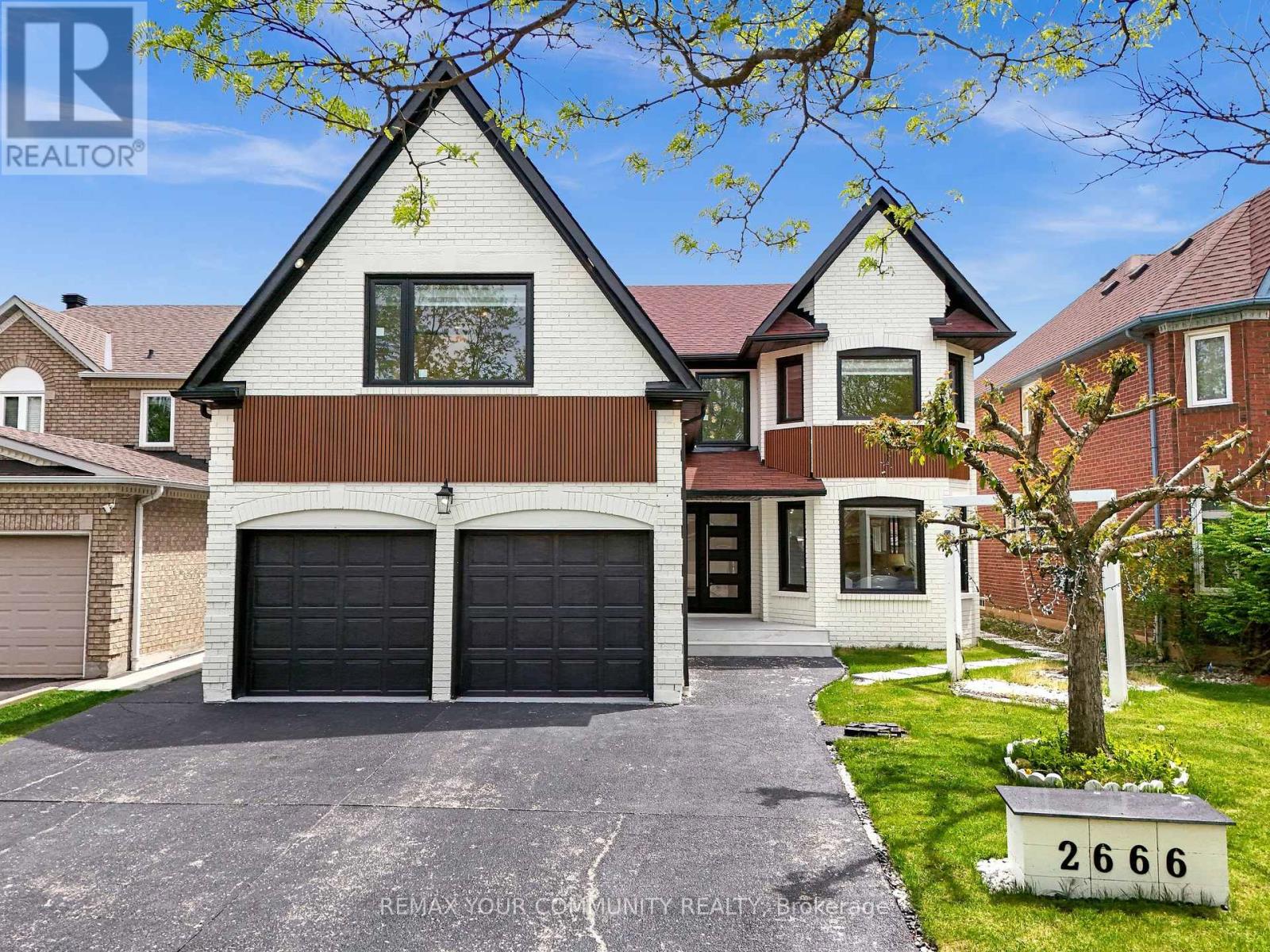 2666 Burnford Trail, Mississauga, Ontario  L5M 5E1 - Photo 3 - W13156636