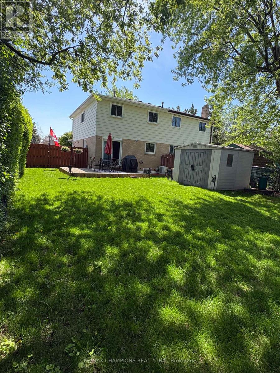 64 Greenbriar Road, Brampton, Ontario  L6S 2A5 - Photo 19 - W13156660