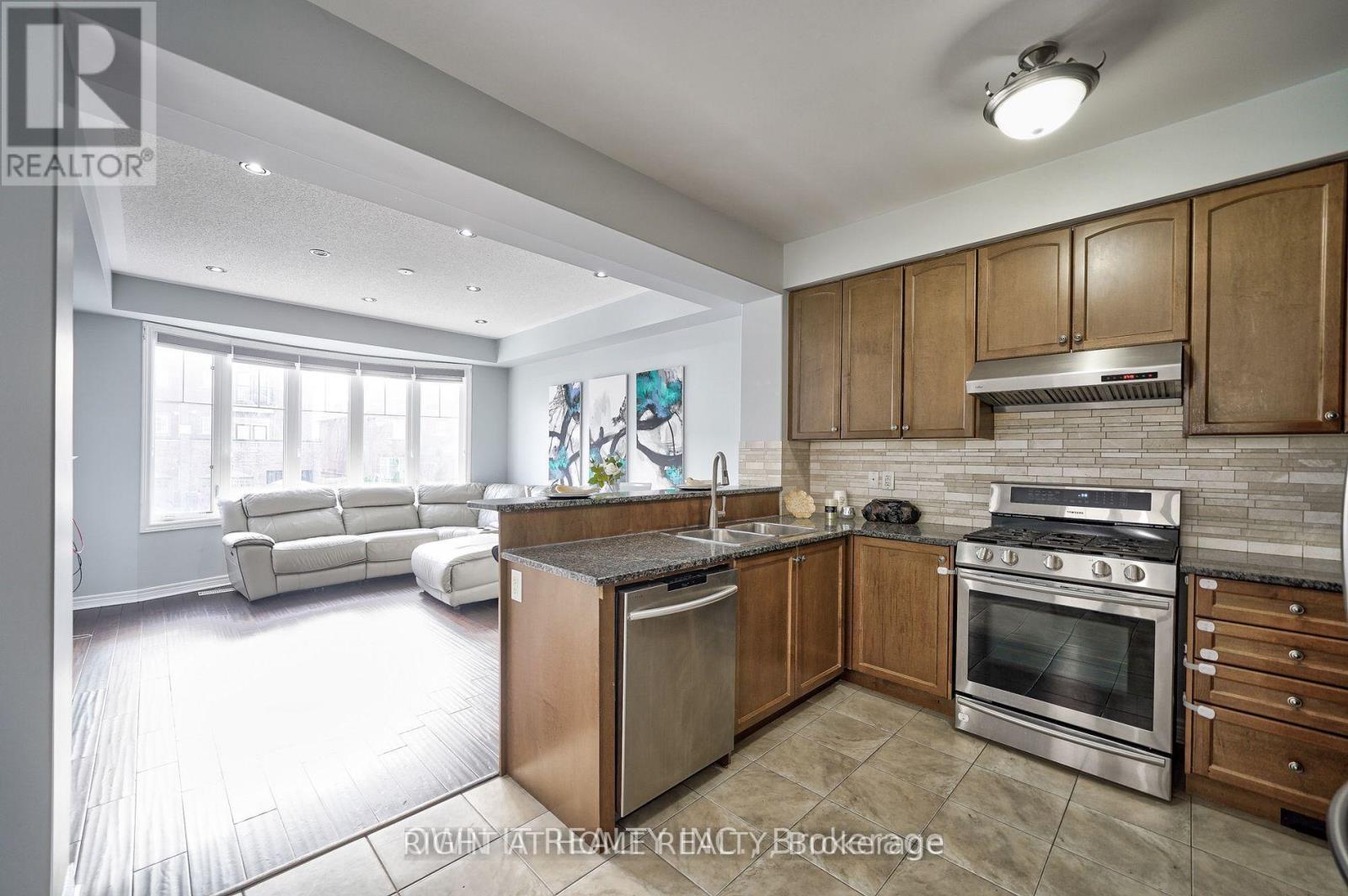 14 Icefall Road, Caledon, Ontario  L7C 3T7 - Photo 6 - W13156734